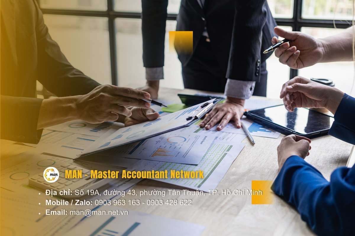 Quy định pháp luật về kiểm toán công ty đại chúng và lĩnh vực chứng khoán