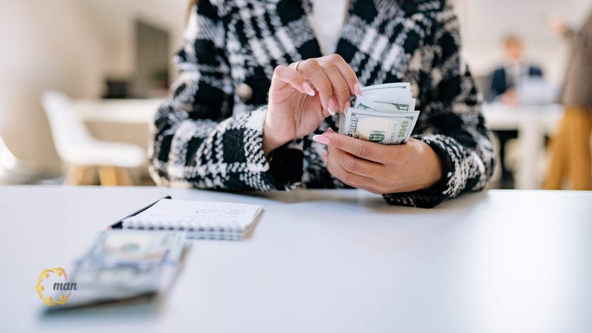 Đối tượng nào chịu tác động của quy trình kiểm toán nội bộ ngân hàng